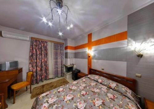 Dryades Hotel - image 5