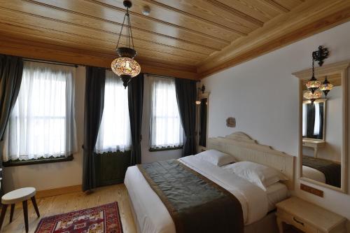 Apartment with Balcony image 10