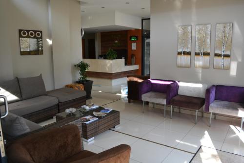 Lobby, Mesami Hotel in Berea