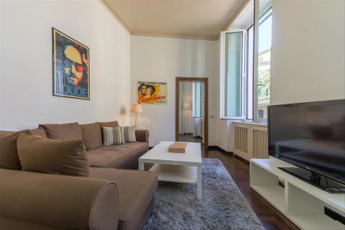 GuestHost - Palazzo Borghese Lovely Flat, Roma