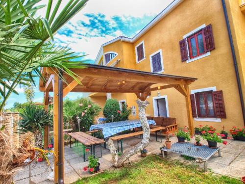 Apartments Joko 1160 in สตินยัน