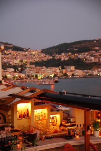 Aeolis Hotel - image 2