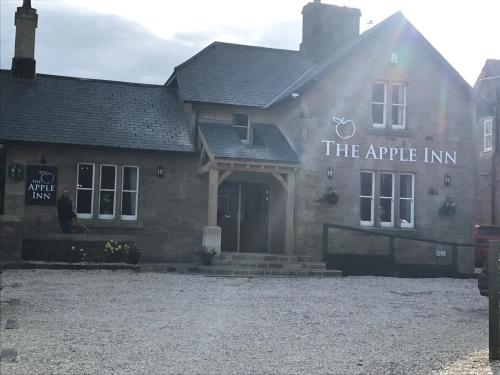 The Apple Inn - Accommodation - Lucker