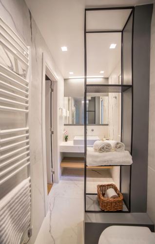 Skoufa Apartment - image 13