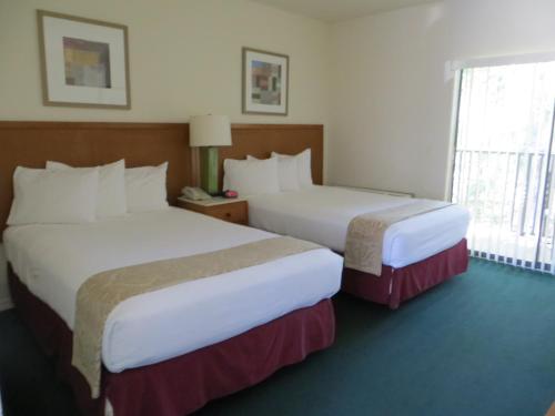 Central Motel - Inverness - image 5