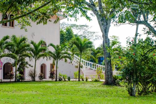 Banana Bank Lodge & Jungle Horseback Adventures in Belmopan