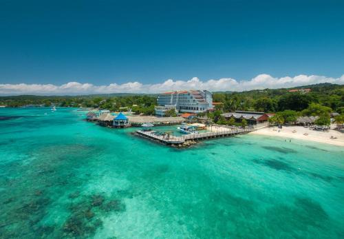 Sandals Ochi Beach All Inclusive Resort - Couples Only Ocho Rios