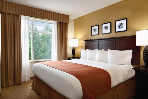 Country Inn & Suites by Radisson, Knoxville at Cedar Bluff, TN