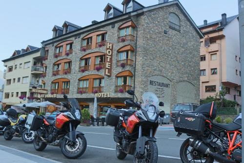 Hotel Restaurant Les Brases - main image