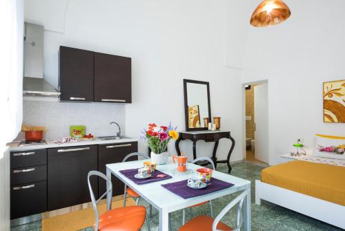 Le Tre Rose di Giò Le Tre Rose di Giò