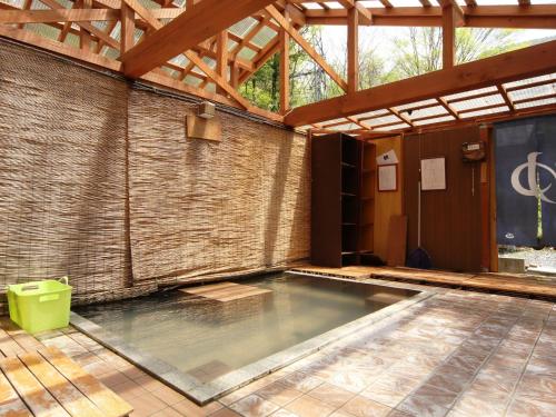 Hot spring bath