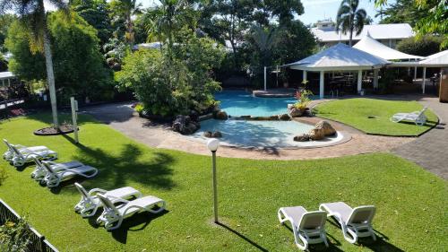 Cairns Gateway Resort Room Type - Studio with Pool View
