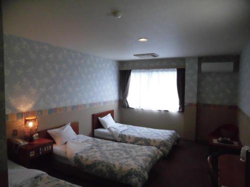 room detail thumbnail 1