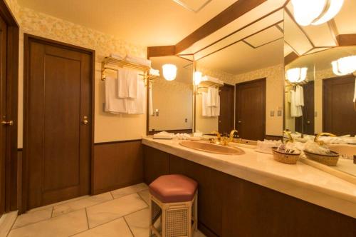 taleen al nadwa 2152 an nadhim riyadh saudi arabia sa 14814