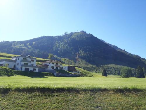 Ferienwohnung Kasbacher in 大格洛克內斯特拉瑟地區布魯克