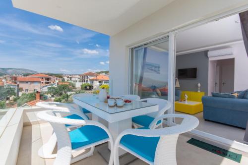Penthouse Apartment