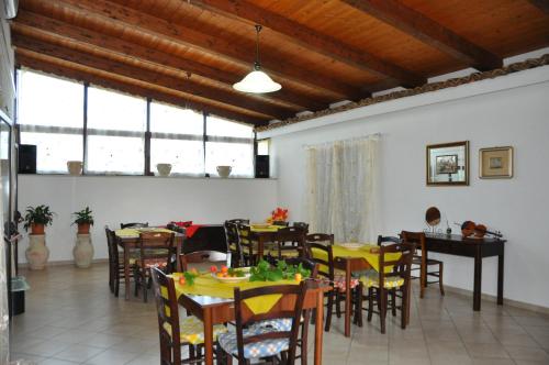 Restoran, Il Terrazzo Sul Sinni-NEW in Rotondella