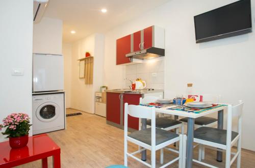 Emperor's Chambers Luxury apartment, Split (photo 7)