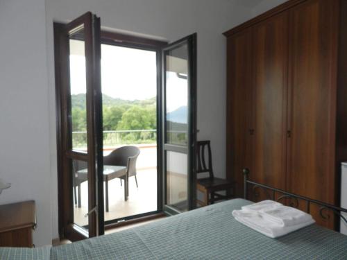 Double Room with Balcony and Sea View