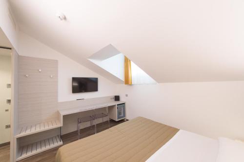 Comfort Double or Twin Room - Attic
