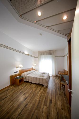 Hotel Marina Bay - image 8