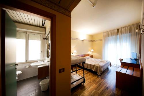 Hotel Marina Bay - image 13