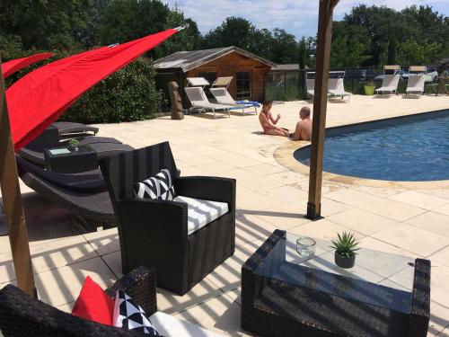 Logis Hôtel & Spa Déjeunez Sous L'Arbre Hotel de charme Trets