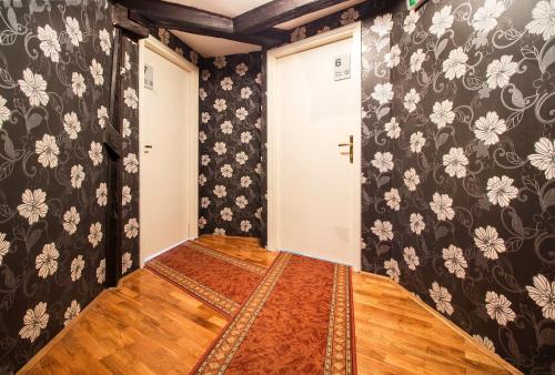 Hostel Centar - image 7