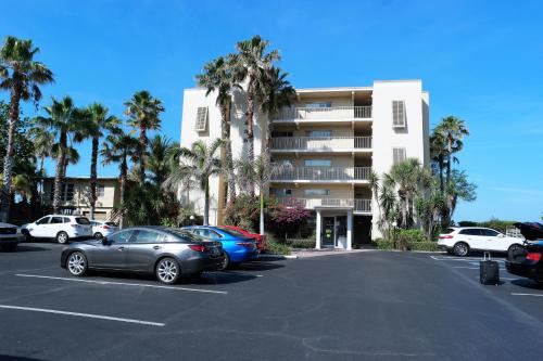 Lobby, Gulf and beach view apartment 403 in Longboat Key (FL)