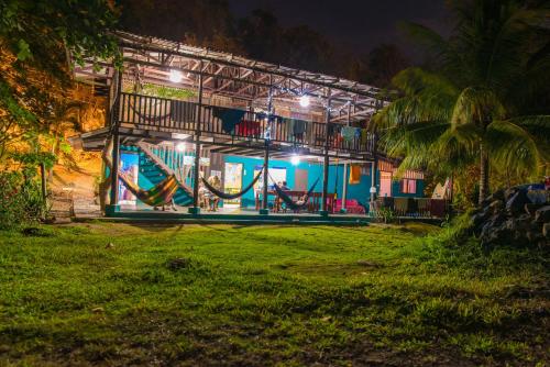 設施, Luminosa Montezuma Hostel in 蒙提祖馬