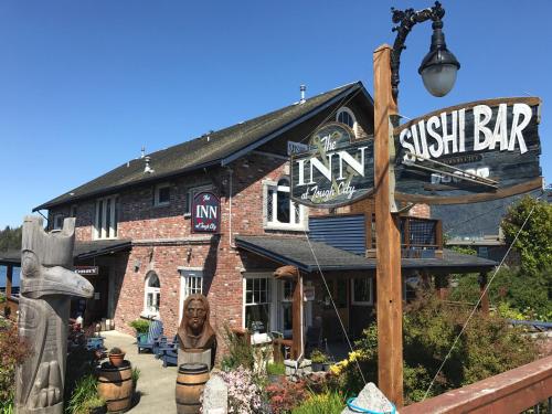 The Inn at Tough City - Accommodation - Tofino