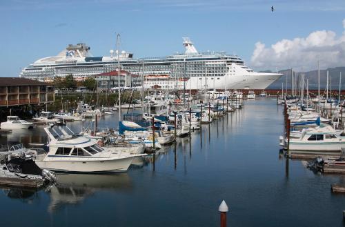 Astoria Riverwalk Inn - image 8