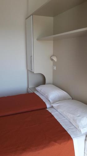 B&B - Meuble' - Hotel " CORDIALE " Room Type - Standard Double or Twin Room