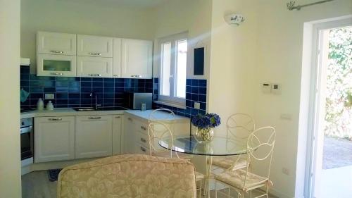 Kitchen, Villa Paola in Alghero