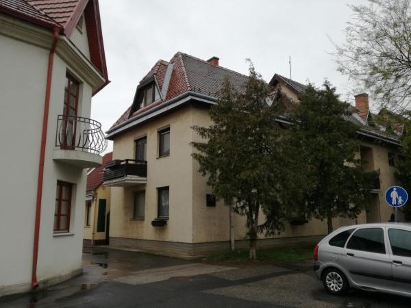 Nella foto è visibile l'oggetto Belvárosi Apartman Kőszeg situato nella città di Kőszeg.