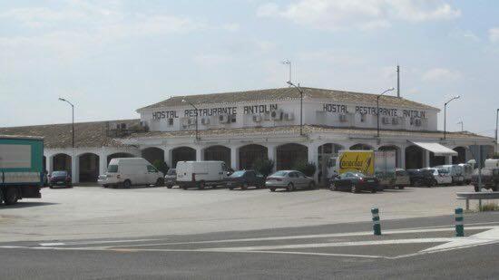 A la foto es mostra l'objecte Antolin Guest House situat a la ciutat de Casas de los Pinos.