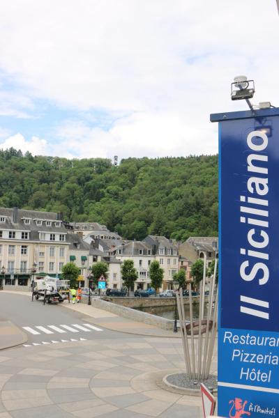 A la foto es mostra l'objecte Il Siciliano - Duc de Bouillon situat a la ciutat de Bouillon.
