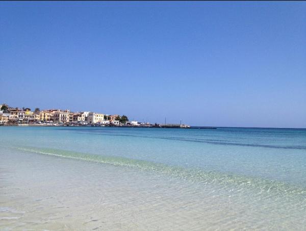 På billedet ses objektet Villa Pinella beliggende i byen Palermo.