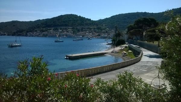 A la foto es mostra l'objecte Apartment Marasovic situat a la ciutat de Vis.