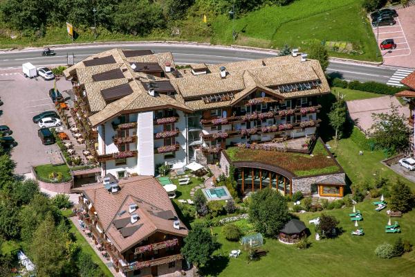 Hotel Gran Paradis - Alba, TN, Italy