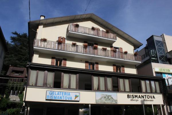 Kuvassa näkyy kohde Albergo Ristorante Bismantova, joka sijaitsee kaupungissa Poiano.