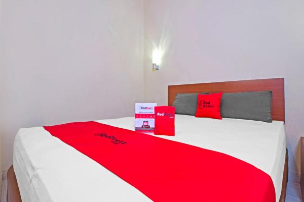 Reddoorz Near Trans Studio Mall 2 - Aston, PA