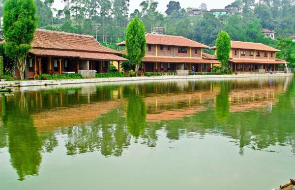 Na fotografii je vidět objekt Puri Sakanti Nature Family Resort nacházející se ve městě Panundaan.