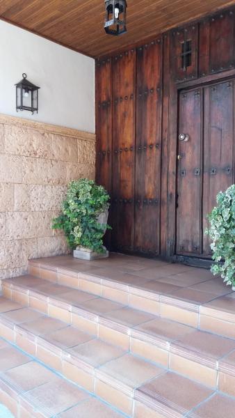 Hostal Rural Moratín - Hueva