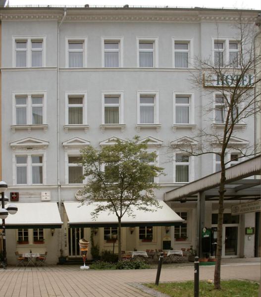 Na fotografii je vidět objekt Hotel Sächsischer Hof nacházející se ve městě Chemnitz (Saská Kamenice).