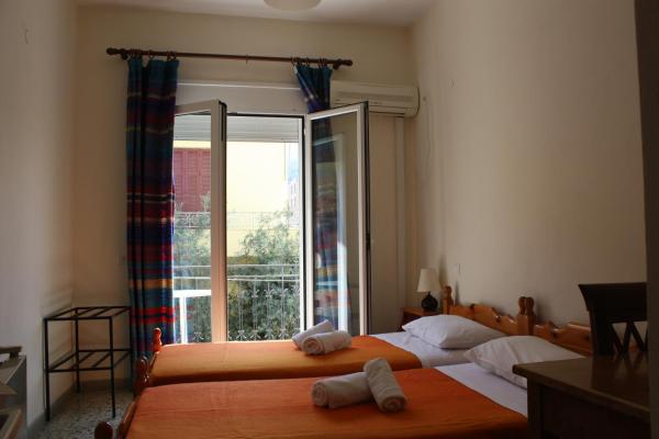 På billedet ses objektet Hotel Elektra beliggende i byen Loutra Edipsou.