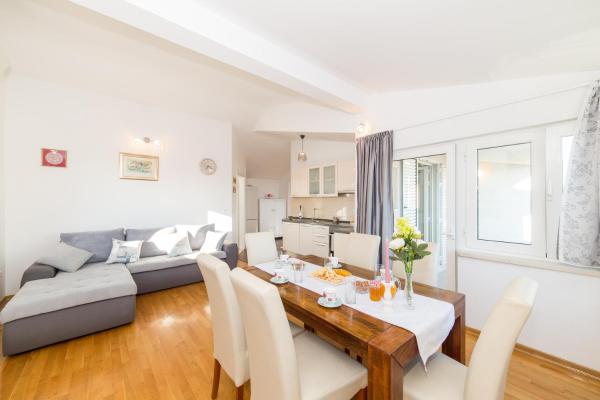 På bilden syns objektet Apartman Pepa, Split som ligger i staden Split.