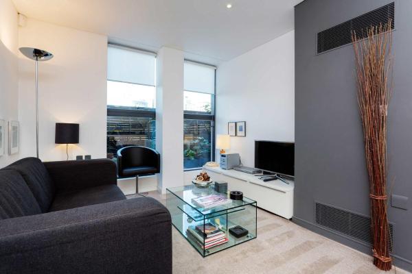 Veeve - Zen By The Water, London