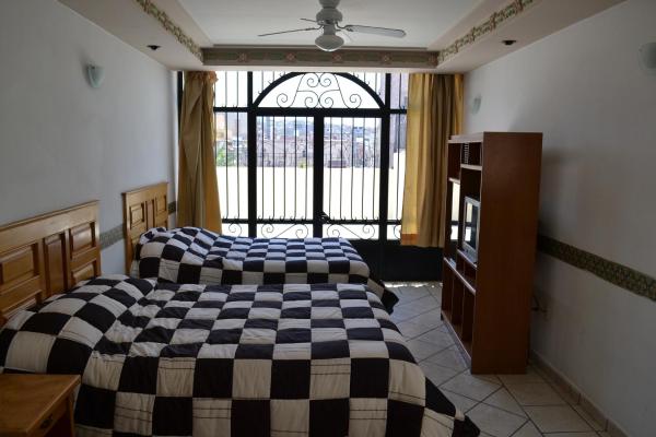 A la foto es mostra l'objecte Hotel Senorial situat a la ciutat de Media Fanega.