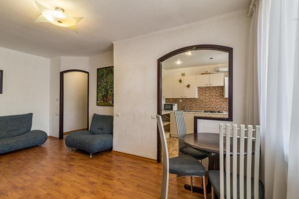 На фото показан объект Lux 3-bedroom Most City area, расположенный в городе Днепр.